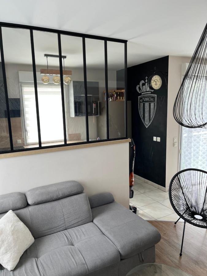 Apartment Sur Yon